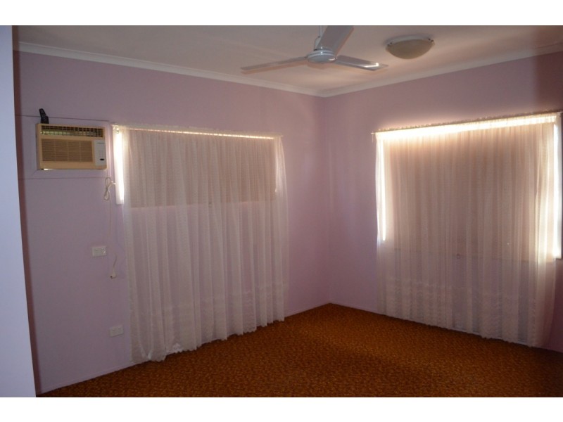 8 Moran Street, Capella QLD 4723