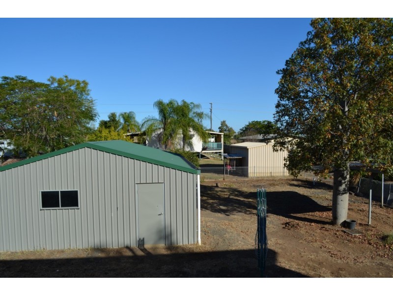 8 Moran Street, Capella QLD 4723