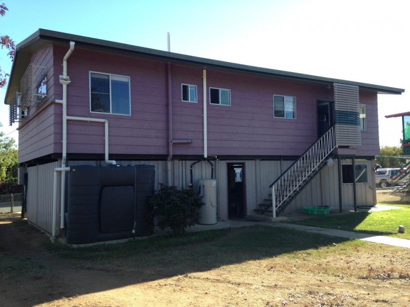 8 Moran Street, Capella QLD 4723