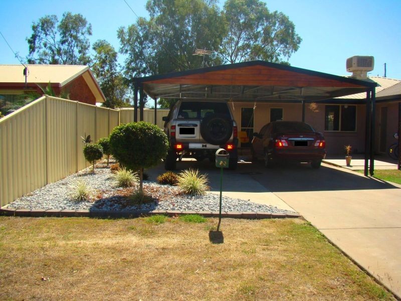 80 Gray Street, Emerald QLD 4720