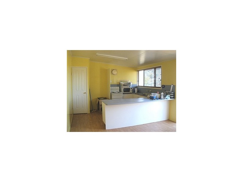 11 Adams Street, Blackwater QLD 4717