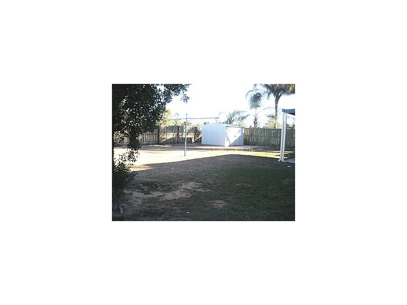 11 Adams Street, Blackwater QLD 4717