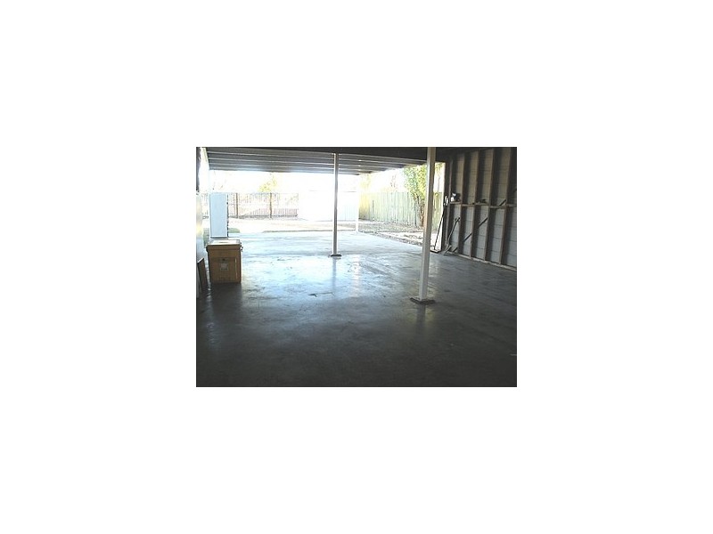 11 Adams Street, Blackwater QLD 4717