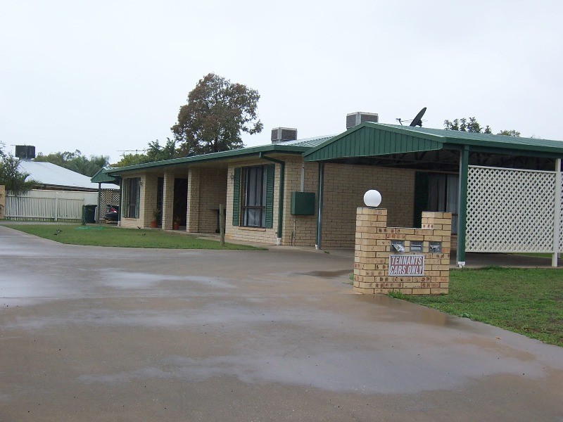 1/98 Baker Street, Emerald QLD 4720