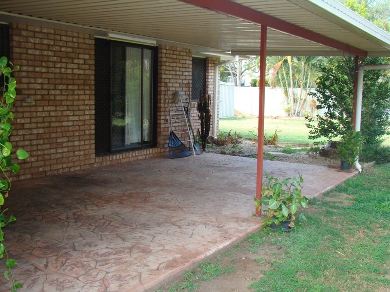 3 Crystal Court, Emerald QLD 4720