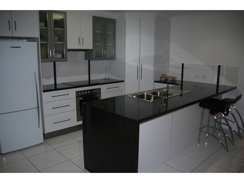 2/28  Saville Street, Emerald QLD 4720