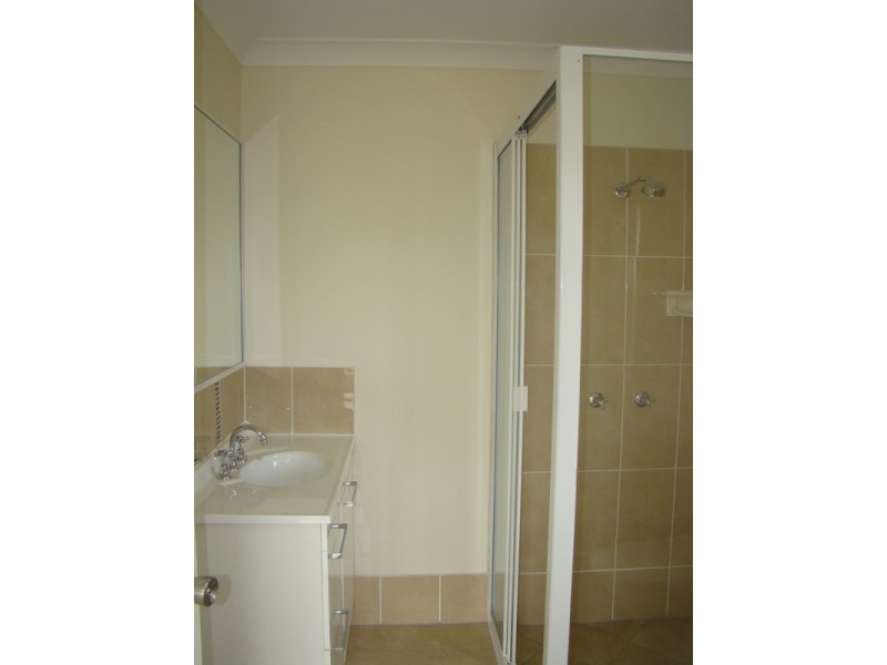 2/30 Haswell Street, Emerald QLD 4720