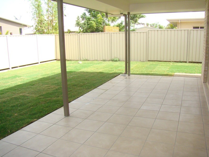 2/30 Haswell Street, Emerald QLD 4720