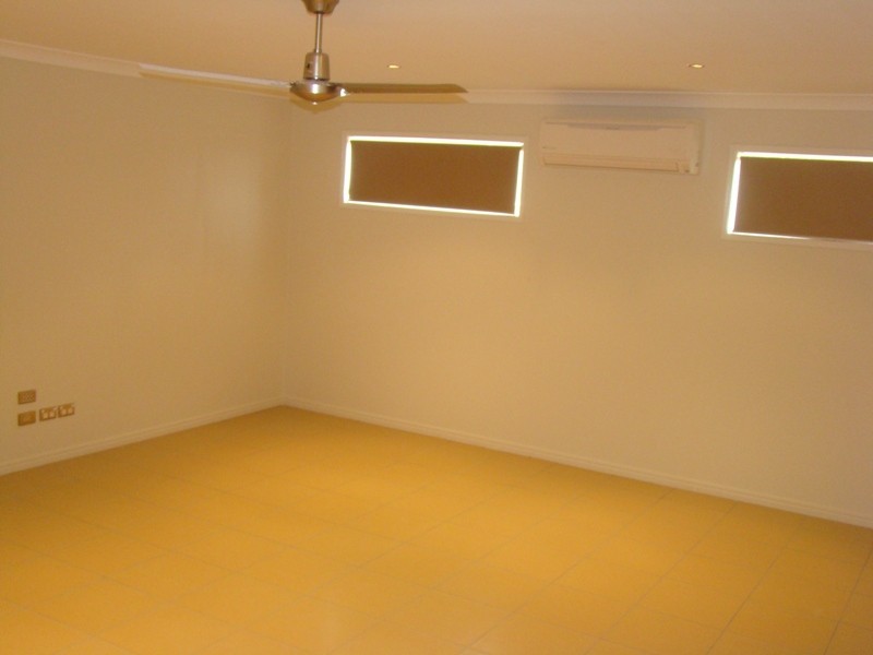 1 Paperbark Place, Emerald QLD 4720