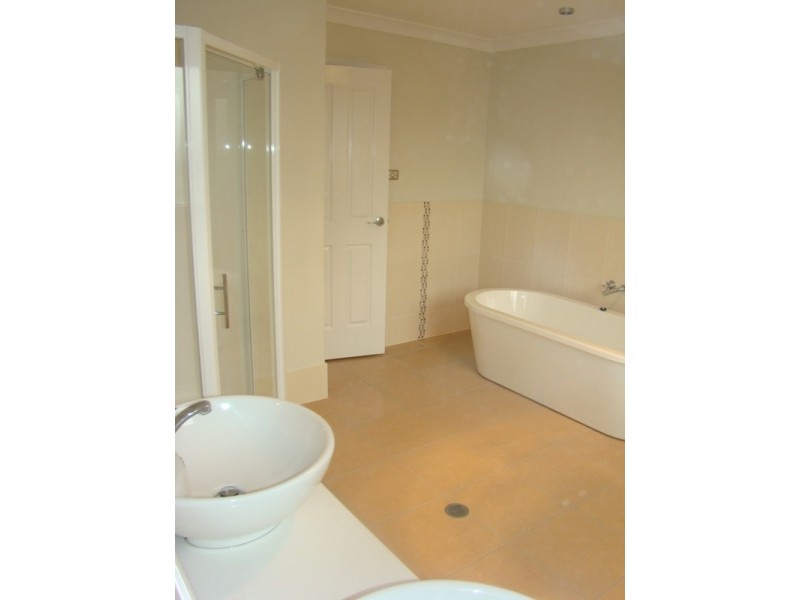 1 Paperbark Place, Emerald QLD 4720