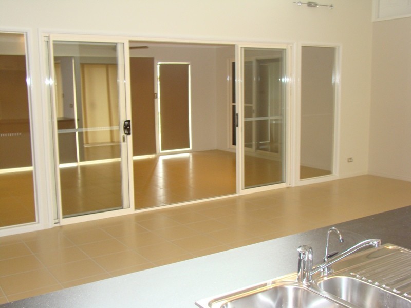 1 Paperbark Place, Emerald QLD 4720