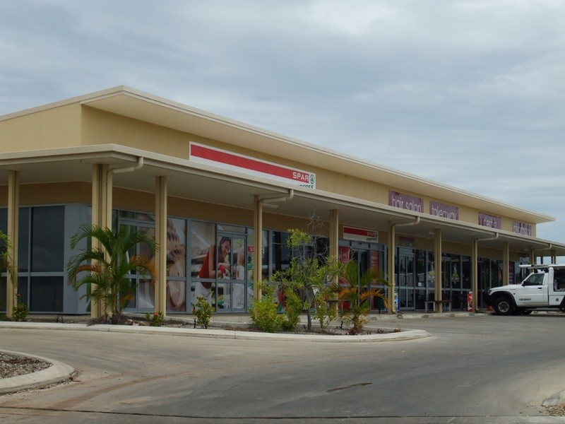 8 Charlton Drive, Emerald QLD 4720