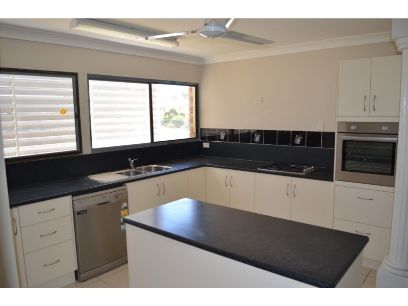 26 Diamond Avenue, Emerald QLD 4720