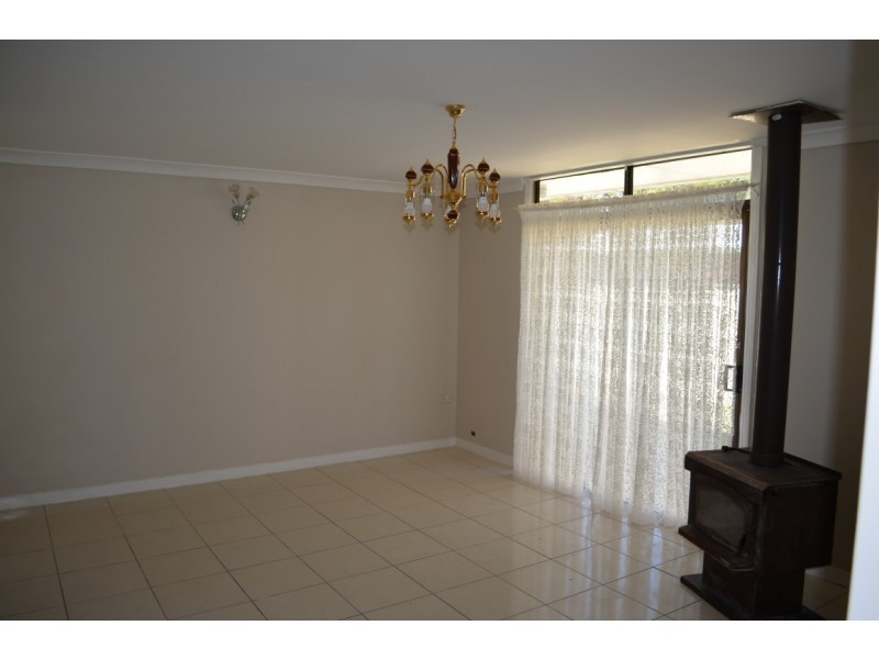 26 Diamond Avenue, Emerald QLD 4720
