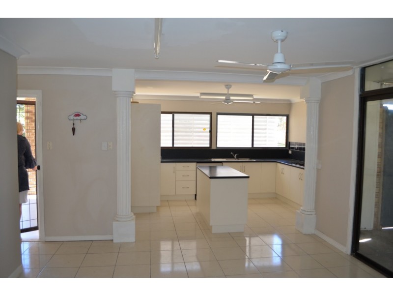 26 Diamond Avenue, Emerald QLD 4720