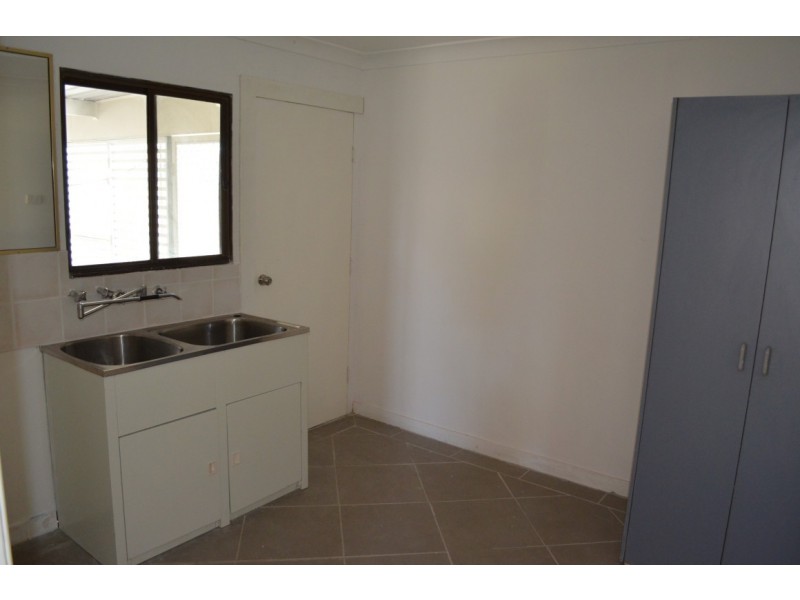 26 Diamond Avenue, Emerald QLD 4720