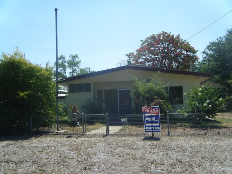 19 Dundas Street, Emerald QLD 4720
