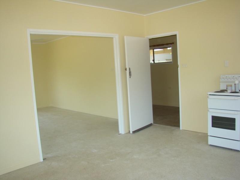19 Dundas Street, Emerald QLD 4720