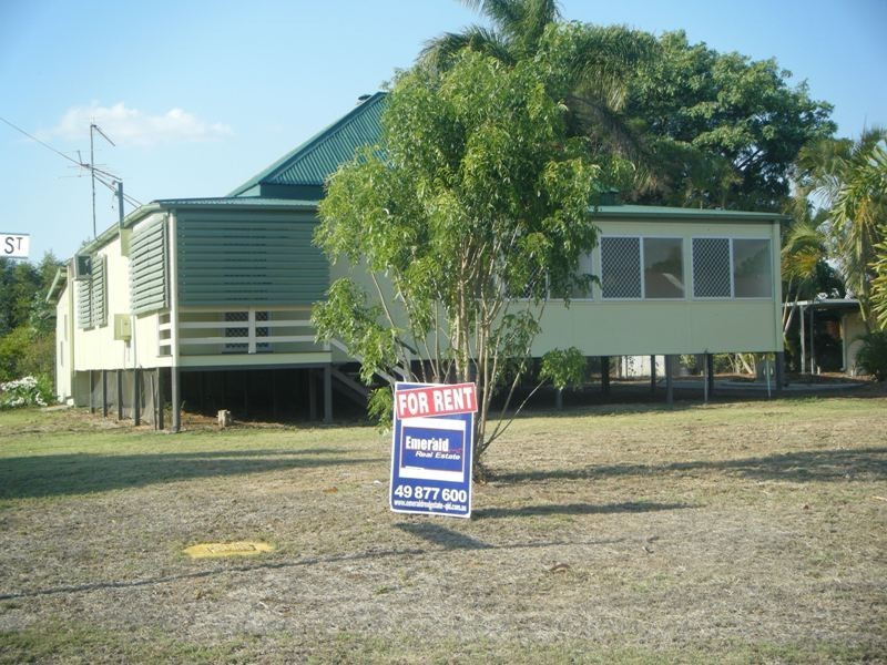 12 Little Street, Emerald QLD 4720
