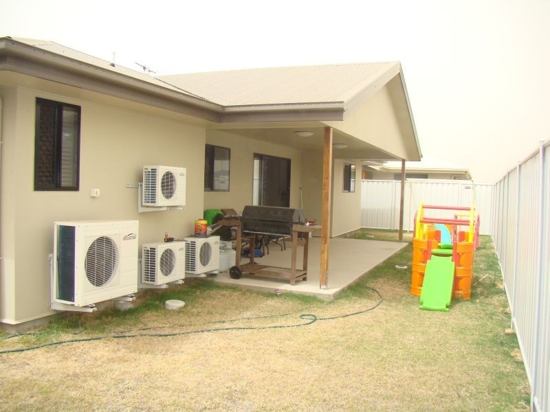 2/40 Mayfair Drive, Emerald QLD 4720