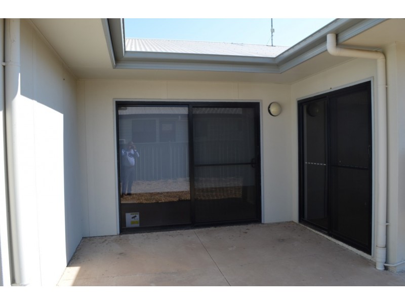 8 Paperbark Place, Emerald QLD 4720