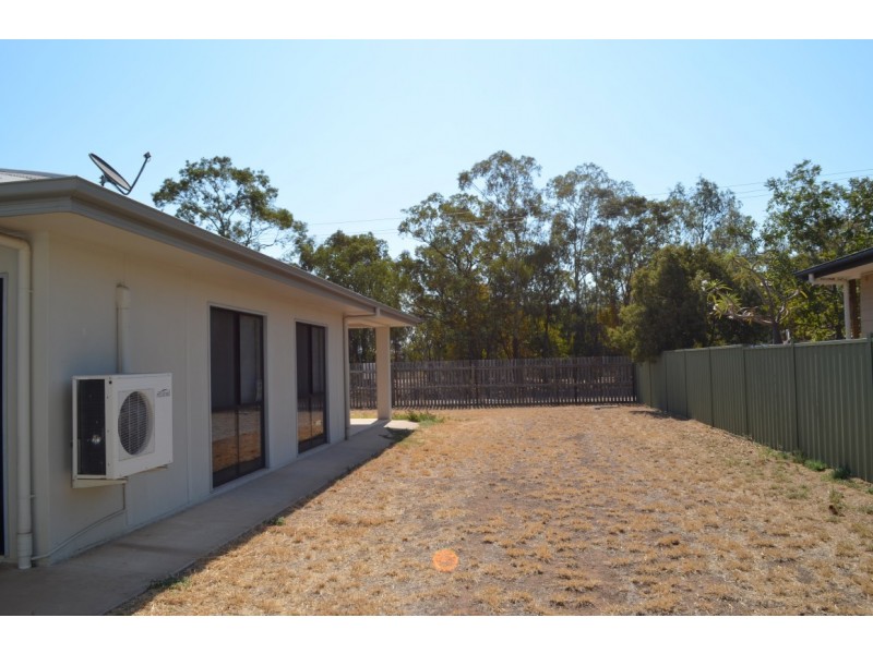 8 Paperbark Place, Emerald QLD 4720