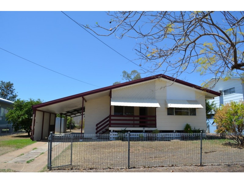 17 Roxburgh Street, Capella QLD 4723