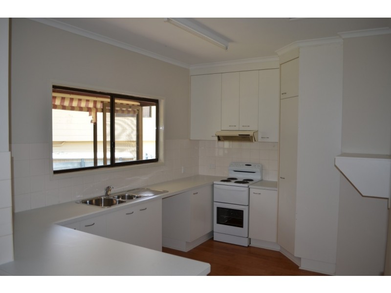 161 Opal Street, Emerald QLD 4720