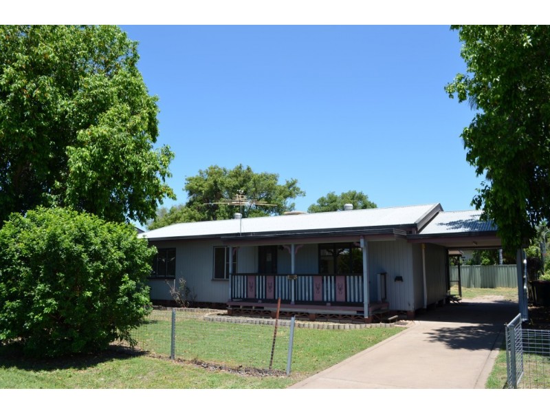 28 Old Airport Drive, Emerald QLD 4720