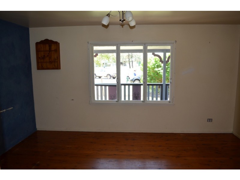 28 Old Airport Drive, Emerald QLD 4720