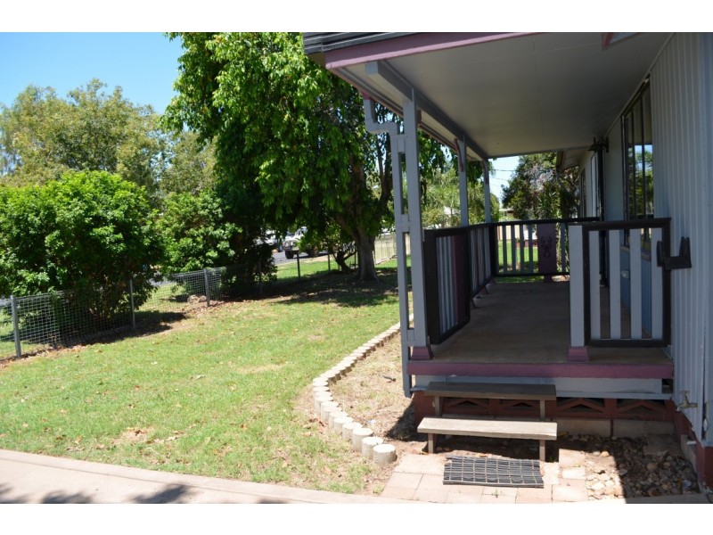 28 Old Airport Drive, Emerald QLD 4720