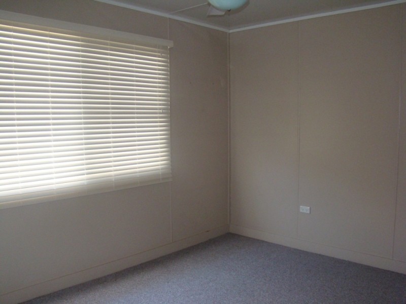 87 Park Avenue, Emerald QLD 4720