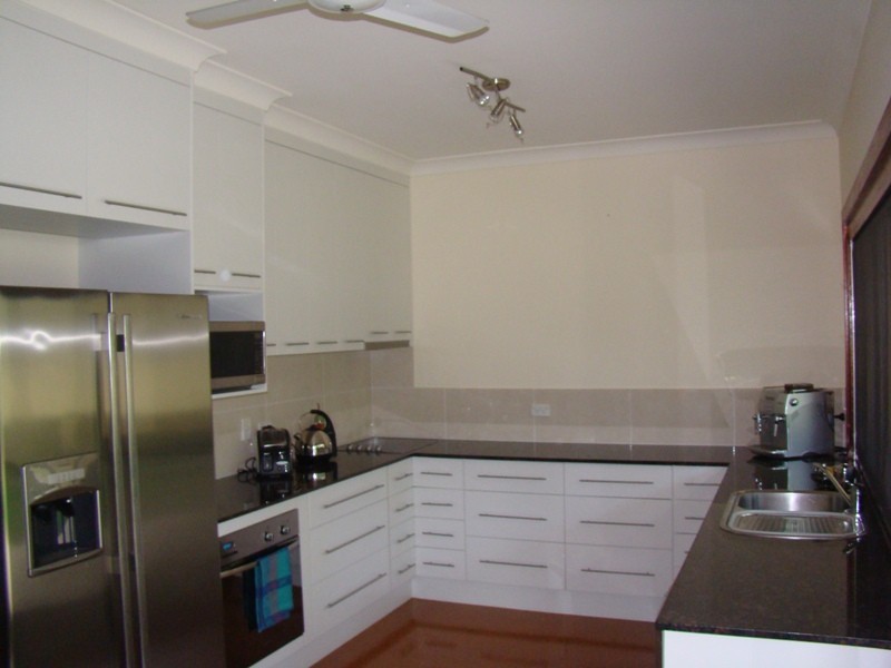 2/70 Yamala Street, Emerald QLD 4720