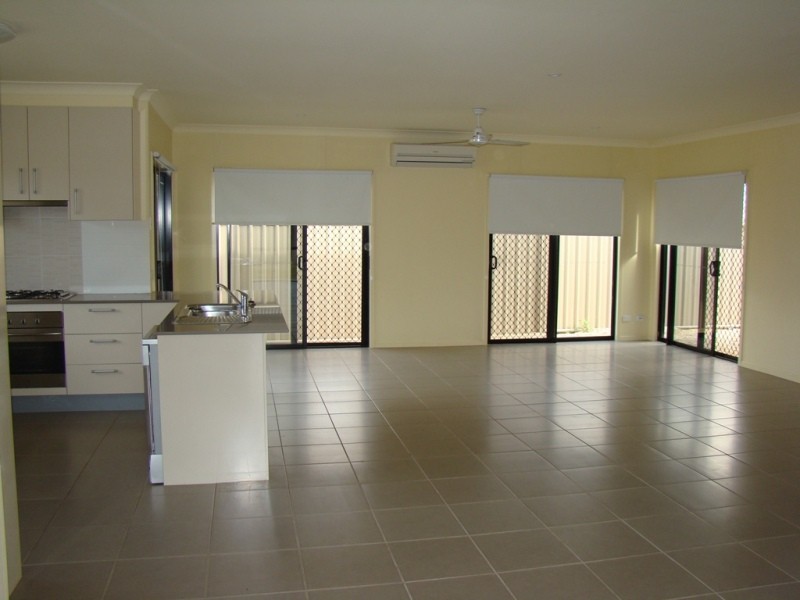 28 Glovar Street, Emerald QLD 4720