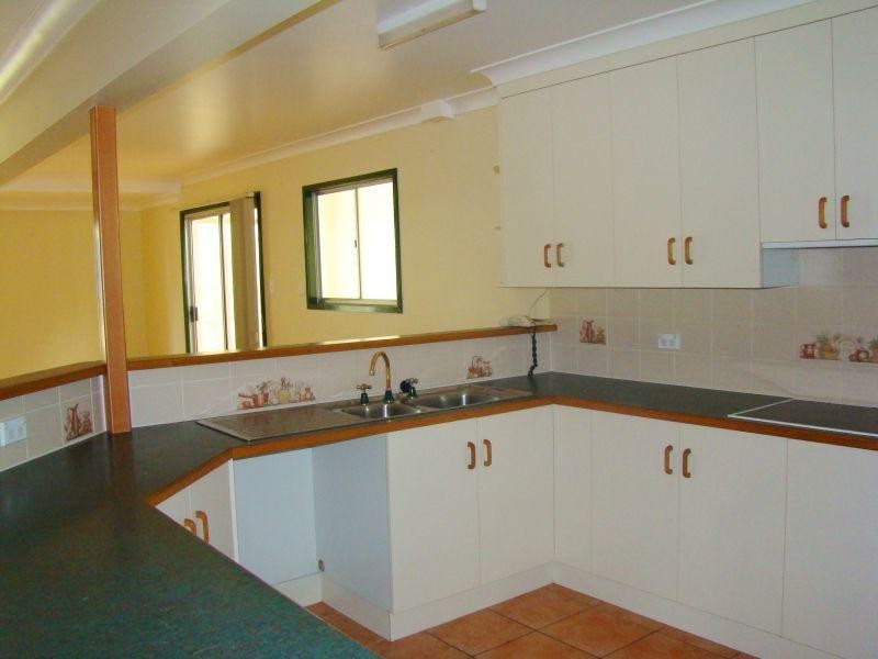 9 Sunflower Street, Emerald QLD 4720