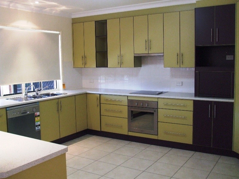 1 Cowan Crescent, Emerald QLD 4720