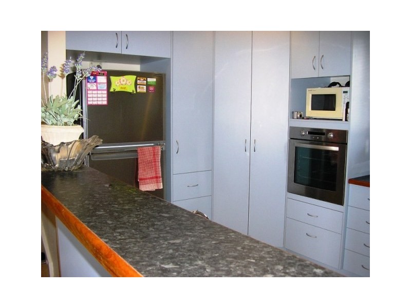 21 Park Avenue, Emerald QLD 4720