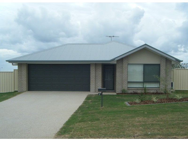 4  Suncrest Street, Emerald QLD 4720