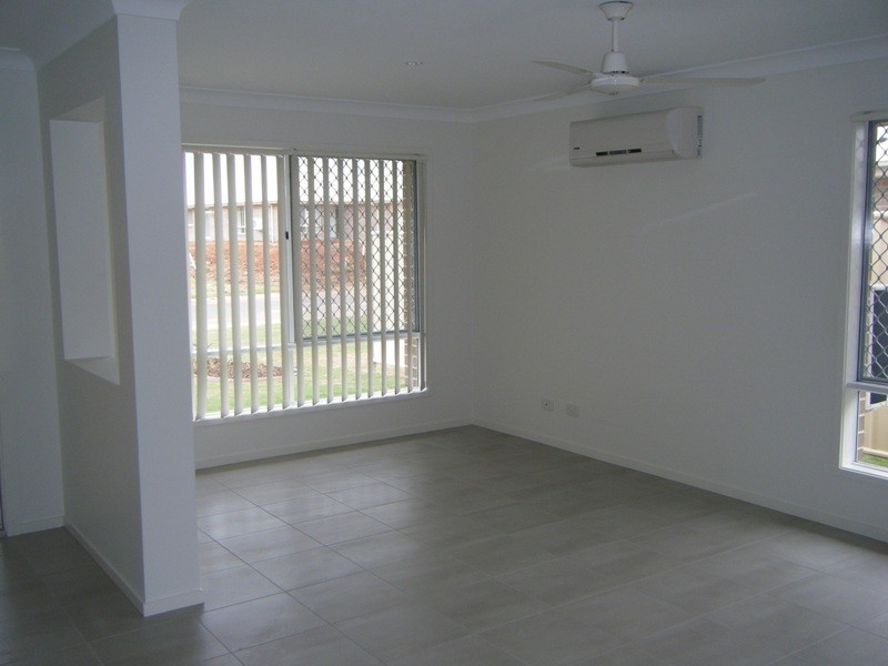 7  Scenic Drive, Emerald QLD 4720