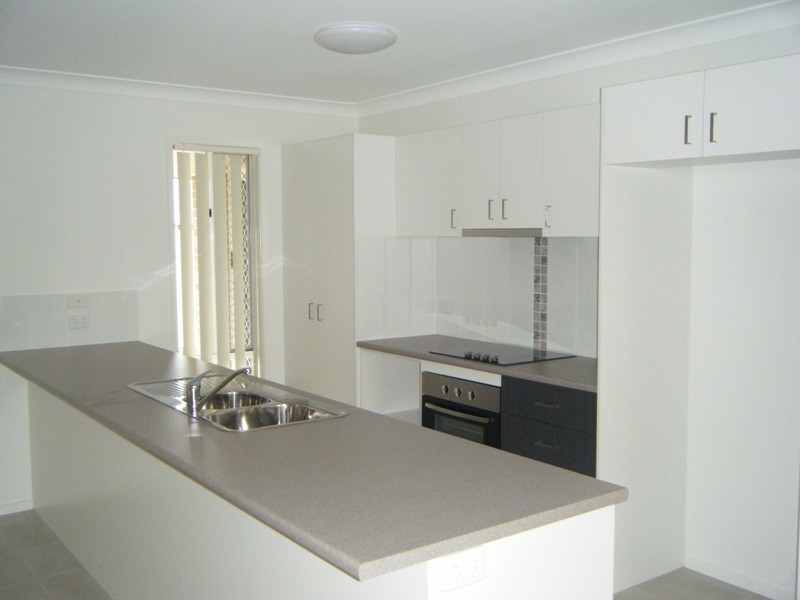 7  Scenic Drive, Emerald QLD 4720