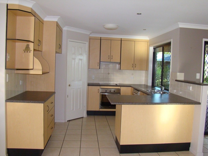 37 Andrews Road, Emerald QLD 4720
