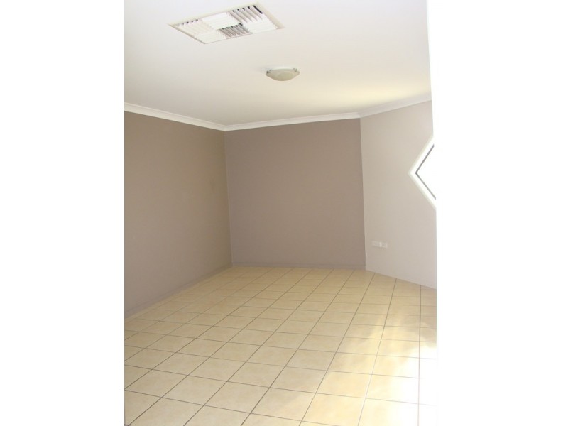 37 Andrews Road, Emerald QLD 4720