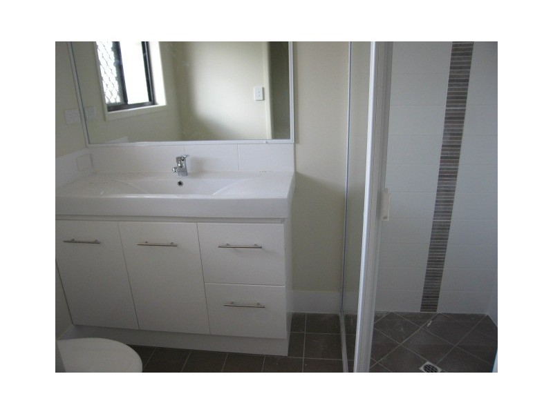 1/16 Joel Ernest Drive, Emerald QLD 4720
