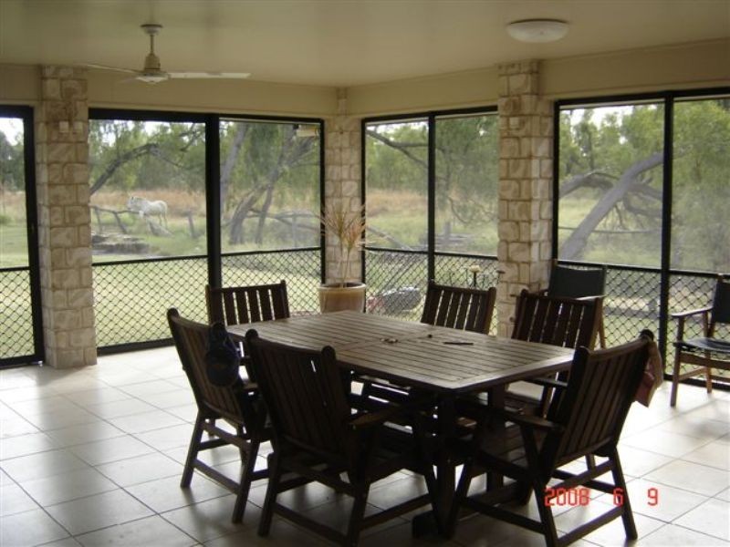 25 Silica Road, Emerald QLD 4720