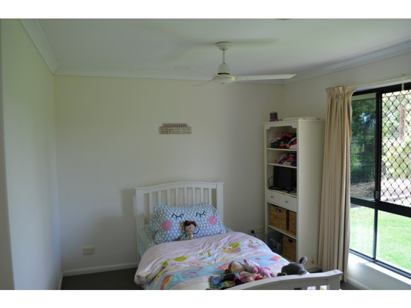 25 Silica Road, Emerald QLD 4720