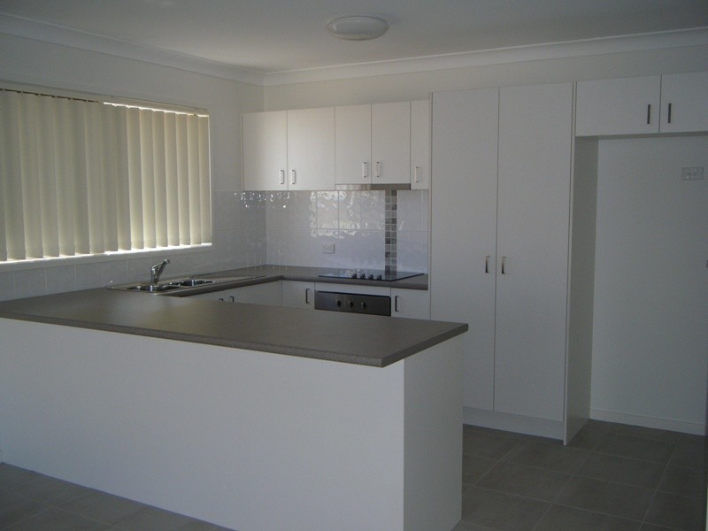 10  Lakeside Drive, Emerald QLD 4720