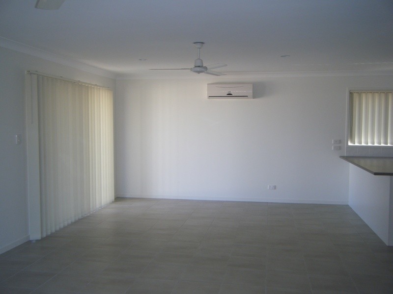 10  Lakeside Drive, Emerald QLD 4720