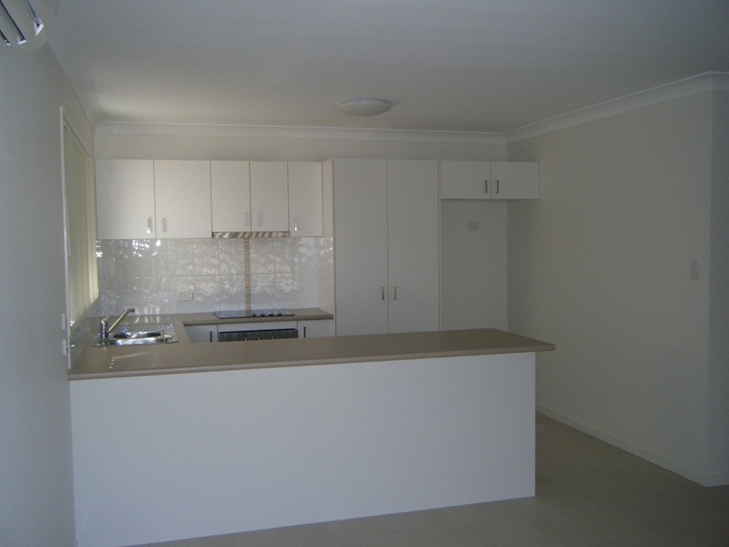 16 Suncrest Street, Emerald QLD 4720