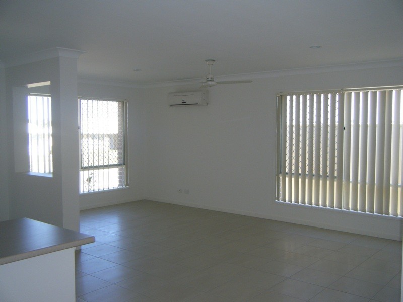 4 Scenic Drive, Emerald QLD 4720