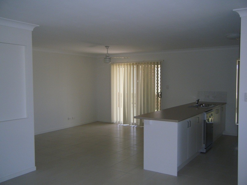 4 Scenic Drive, Emerald QLD 4720